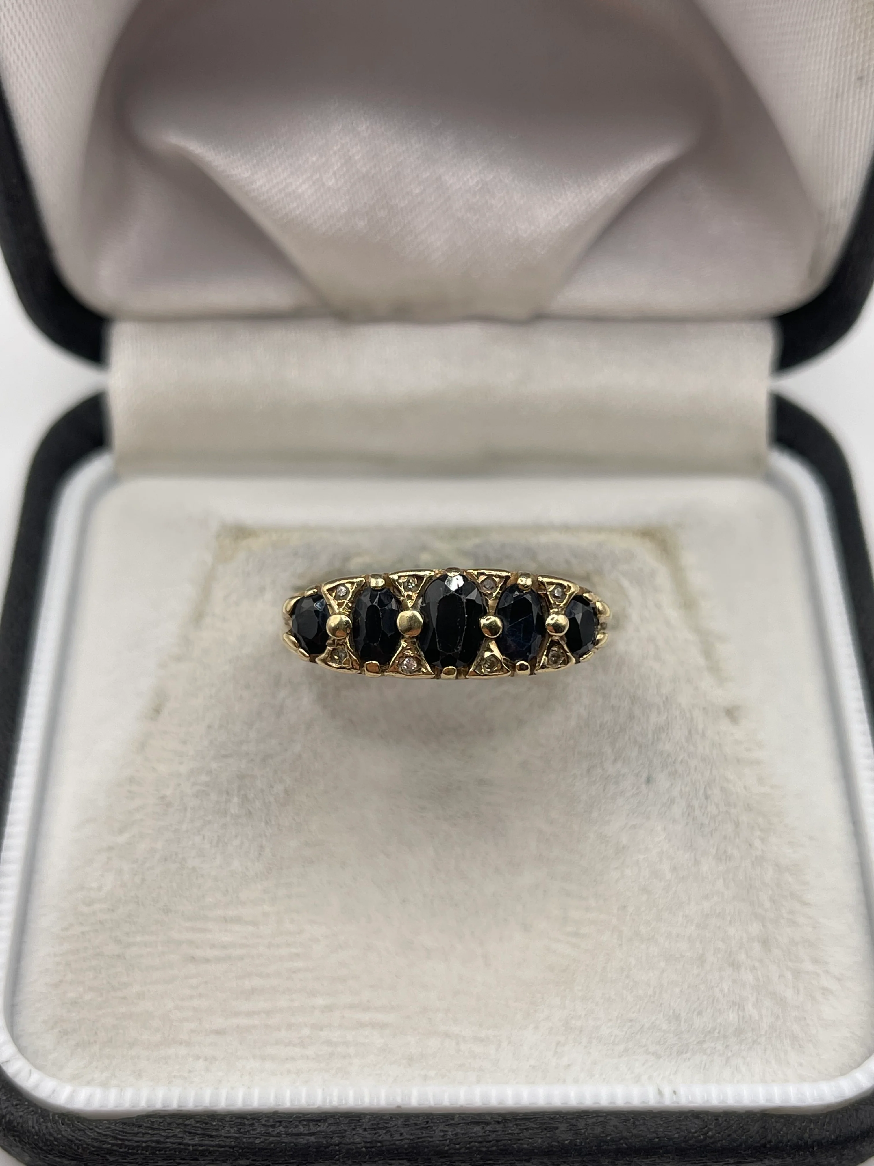 9ct gold sapphire and diamond ring