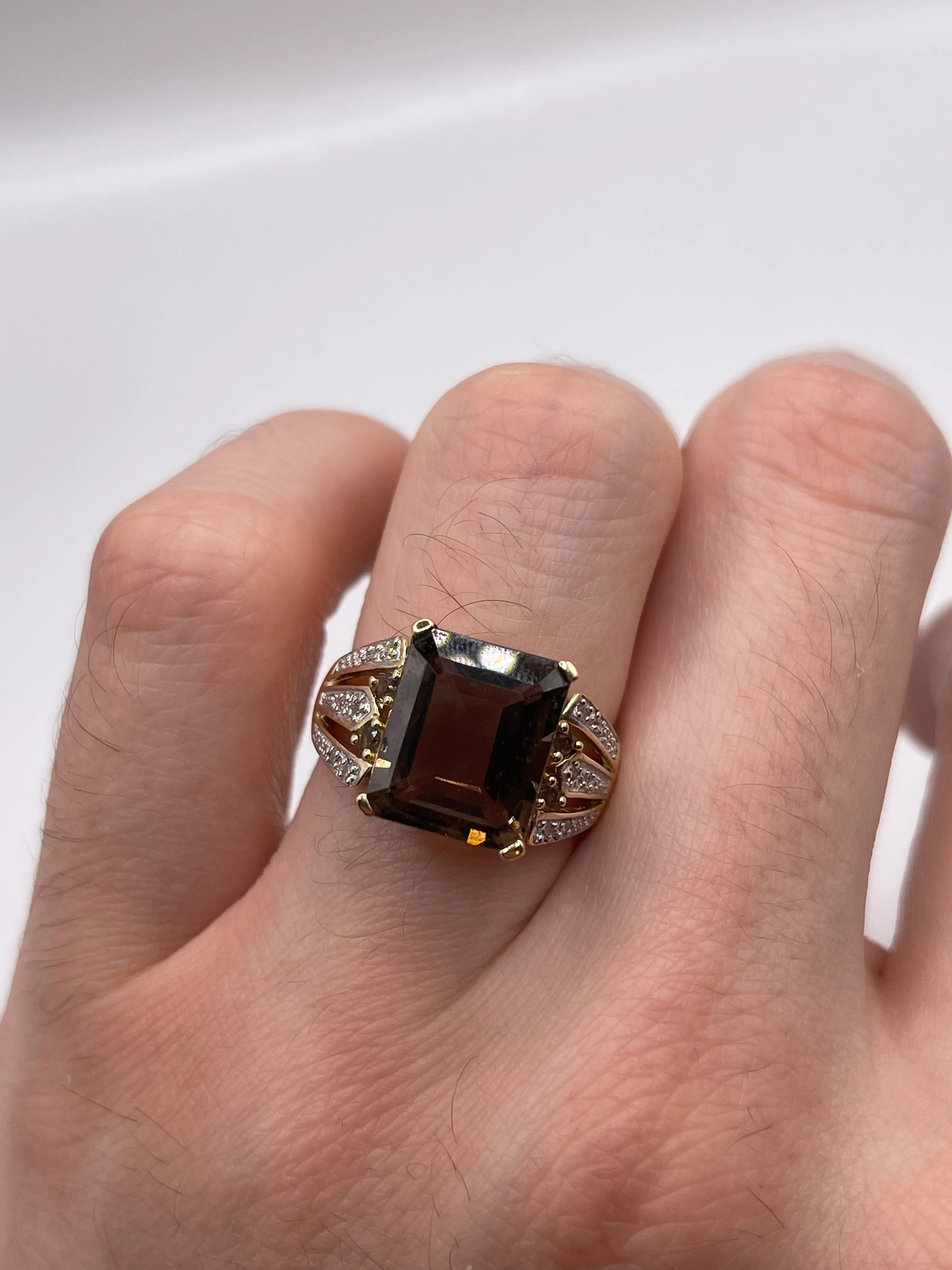 9ct gold Smokey quartz and diamond ring - Image 4