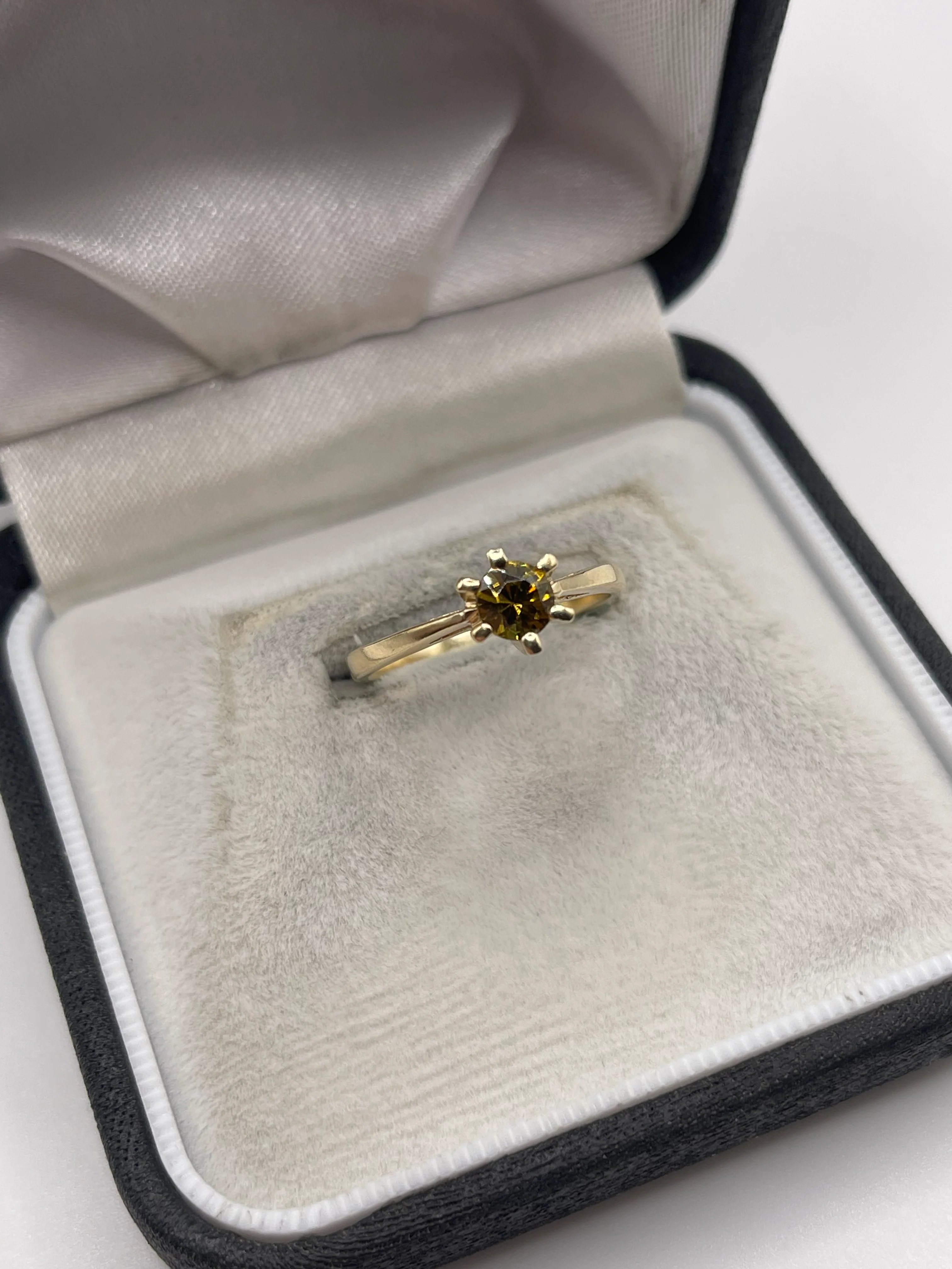 9ct gold sphene ring - Image 2