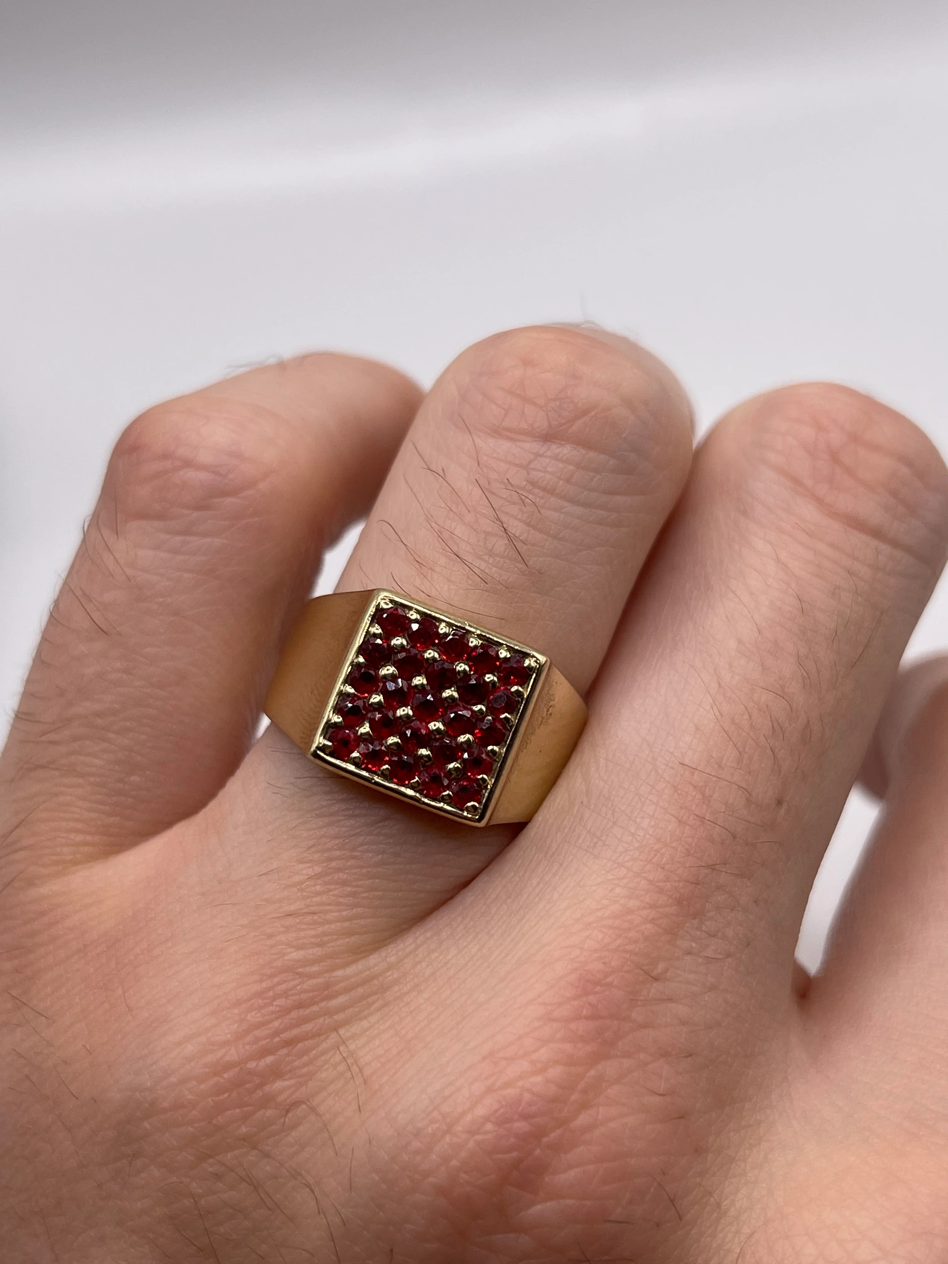 9ct gold spinel cluster ring - Image 4