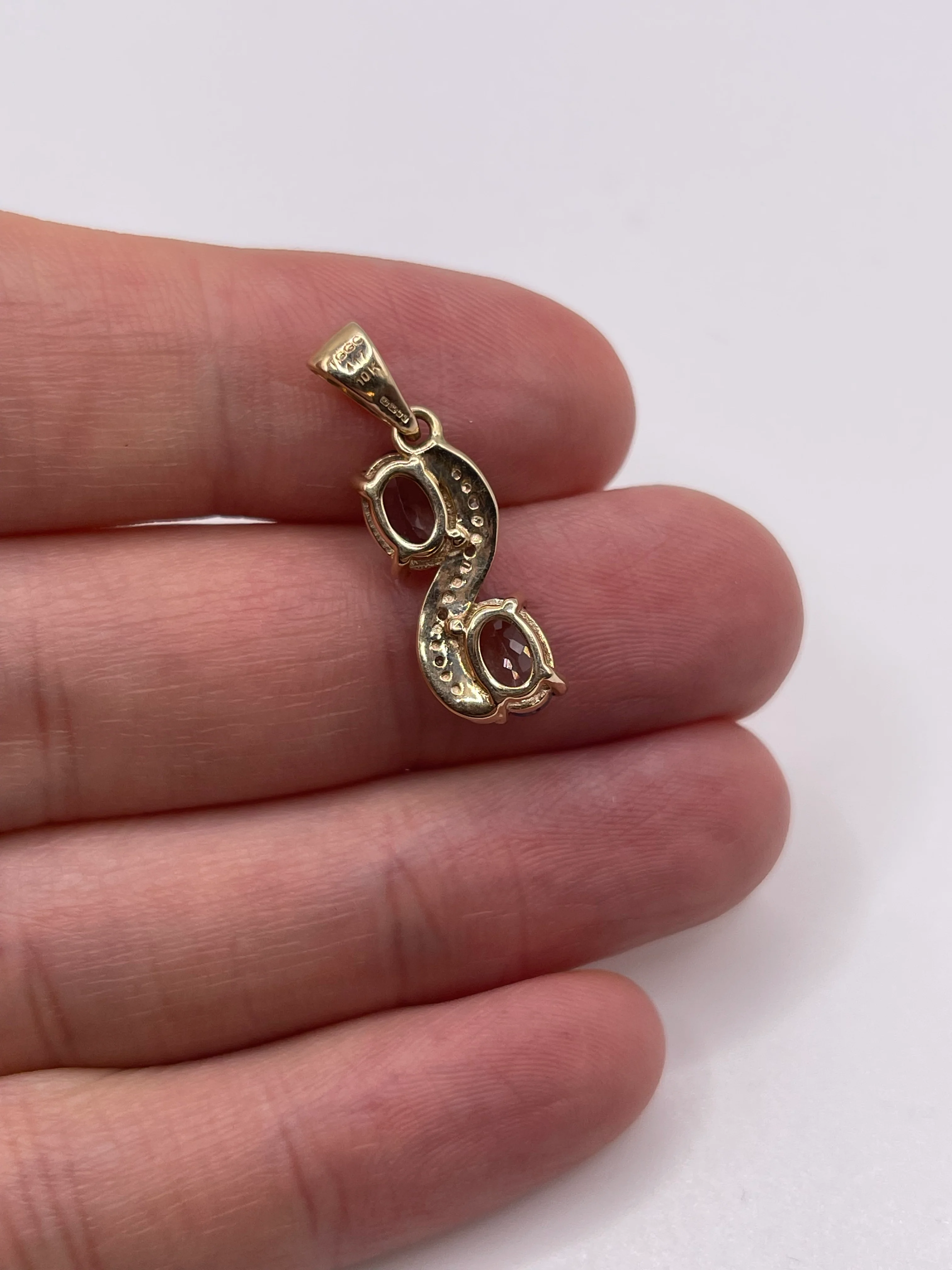 9ct gold tanzanite and diamond pendant - Image 2