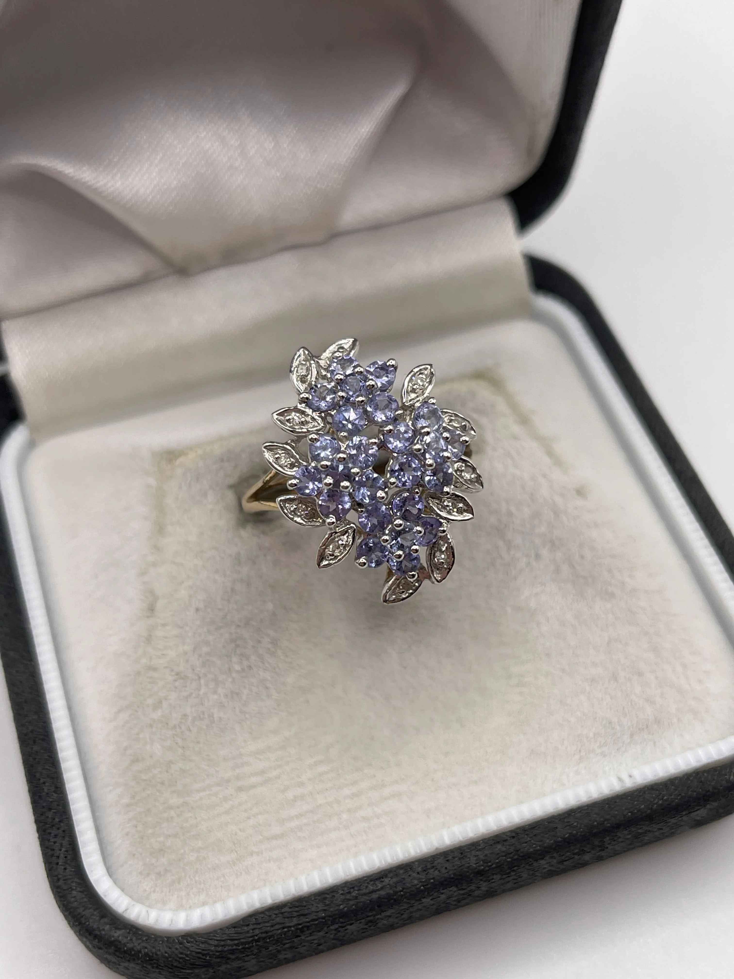 9ct gold tanzanite and diamond ring - Image 2
