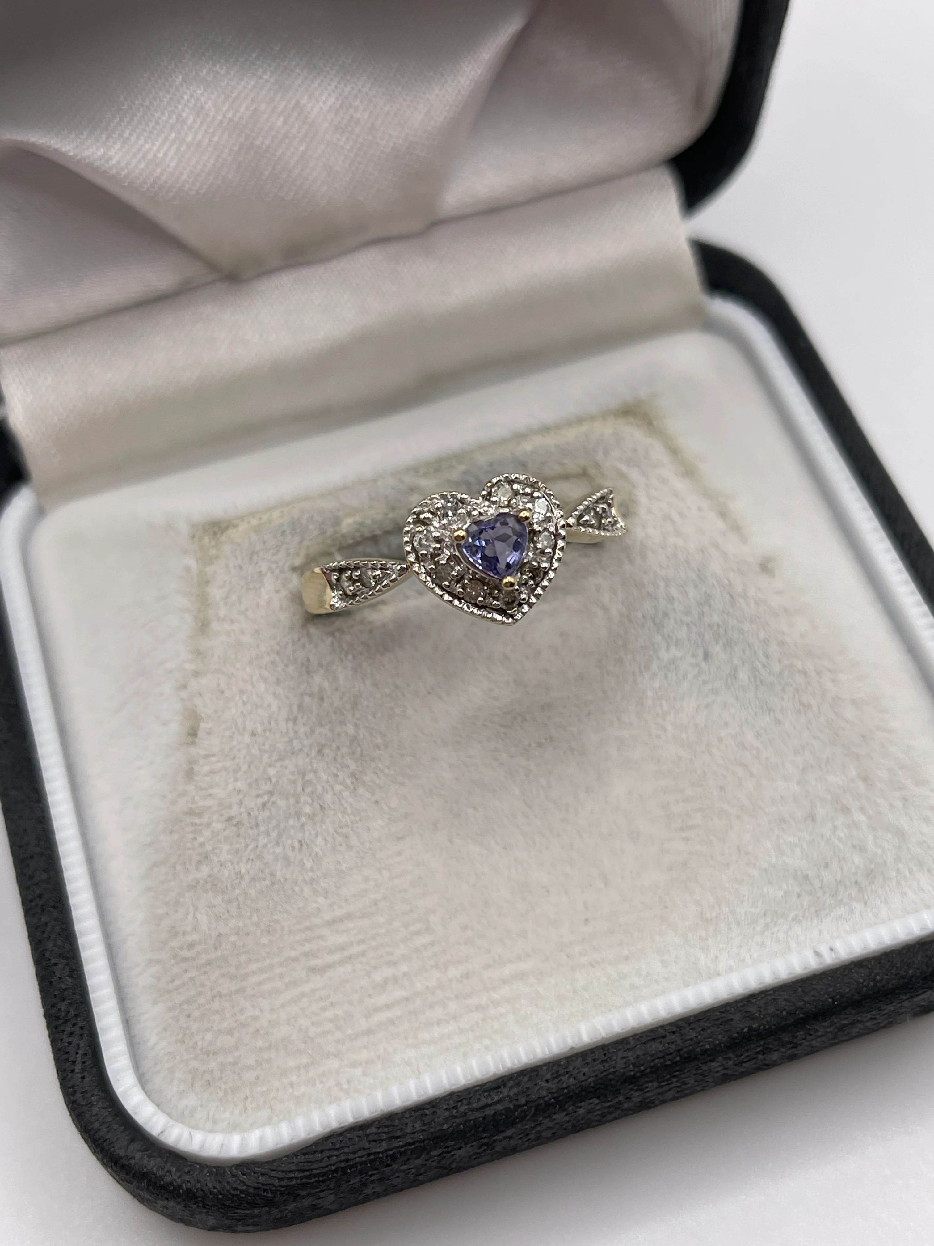 9ct gold tanzanite and diamond ring - Image 2