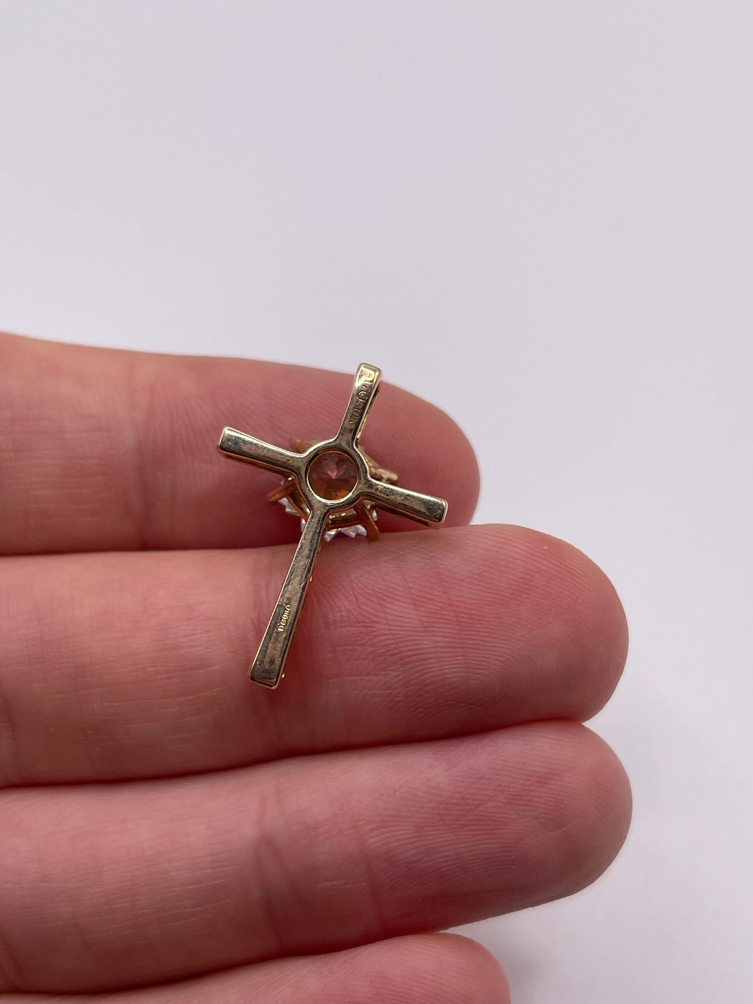 9ct gold topaz and diamond cross pendant - Image 2