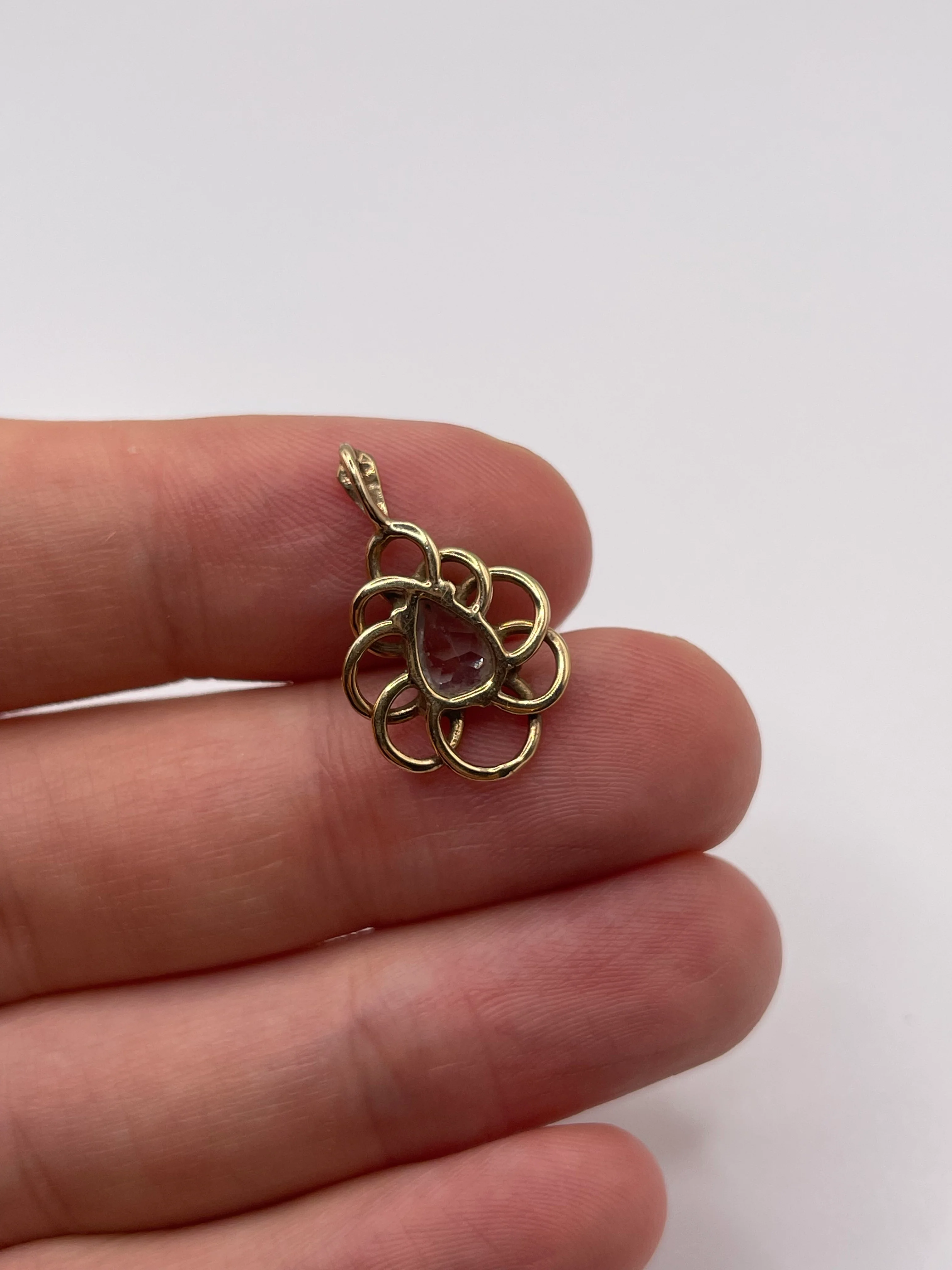 9ct gold topaz pendant - Image 2