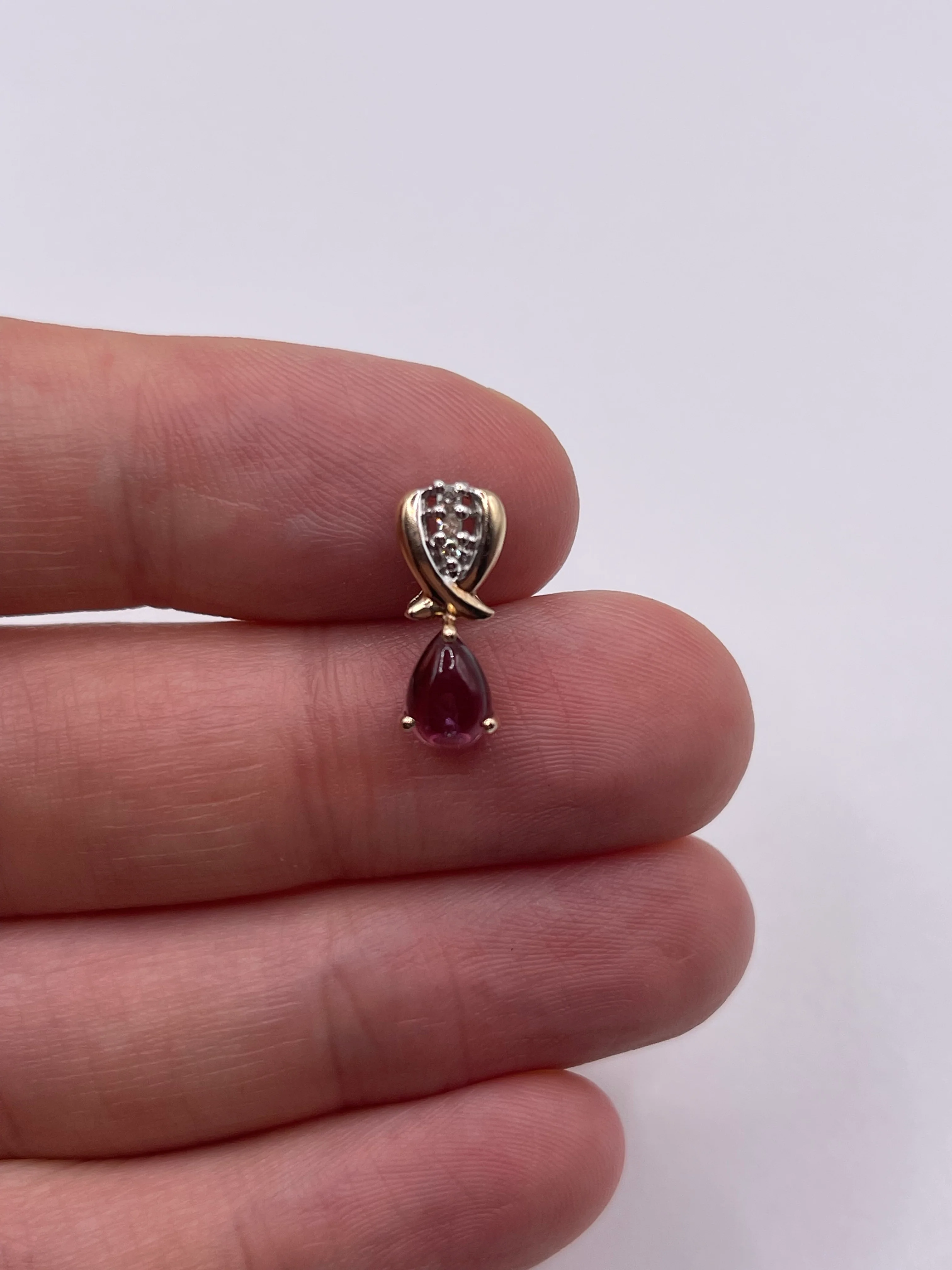 9ct gold tourmaline and diamond pendant