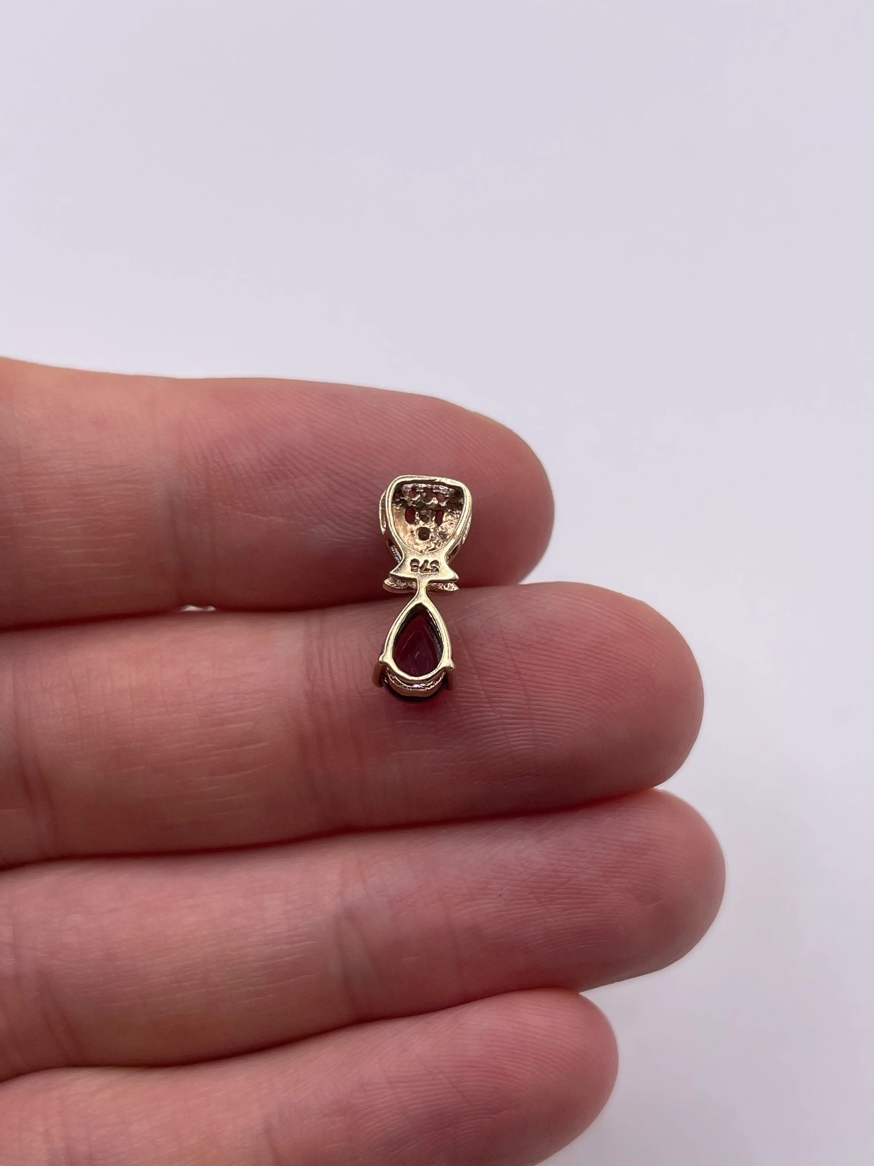 9ct gold tourmaline and diamond pendant - Image 2