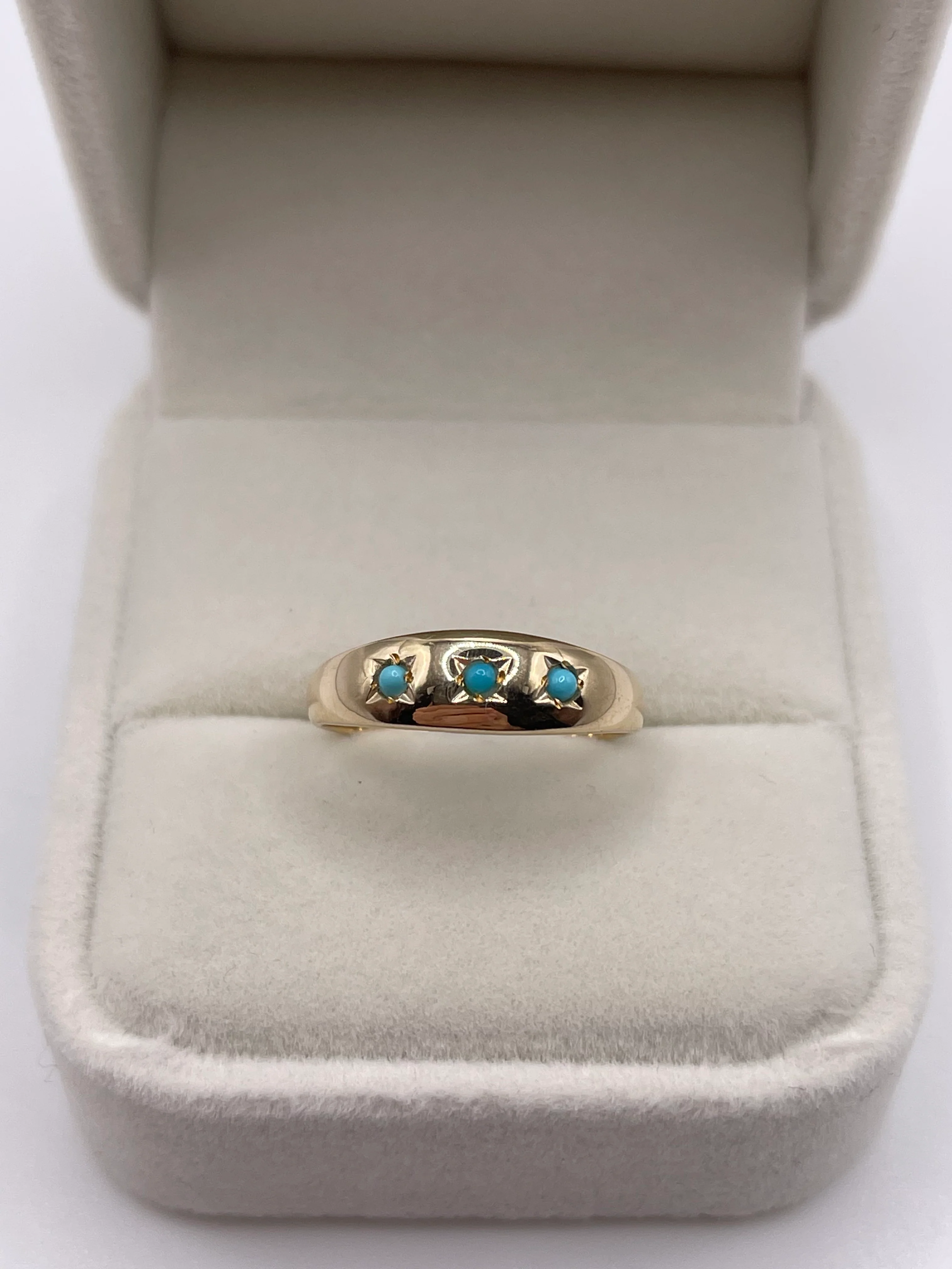 9ct gold turquoise gypsy ring
