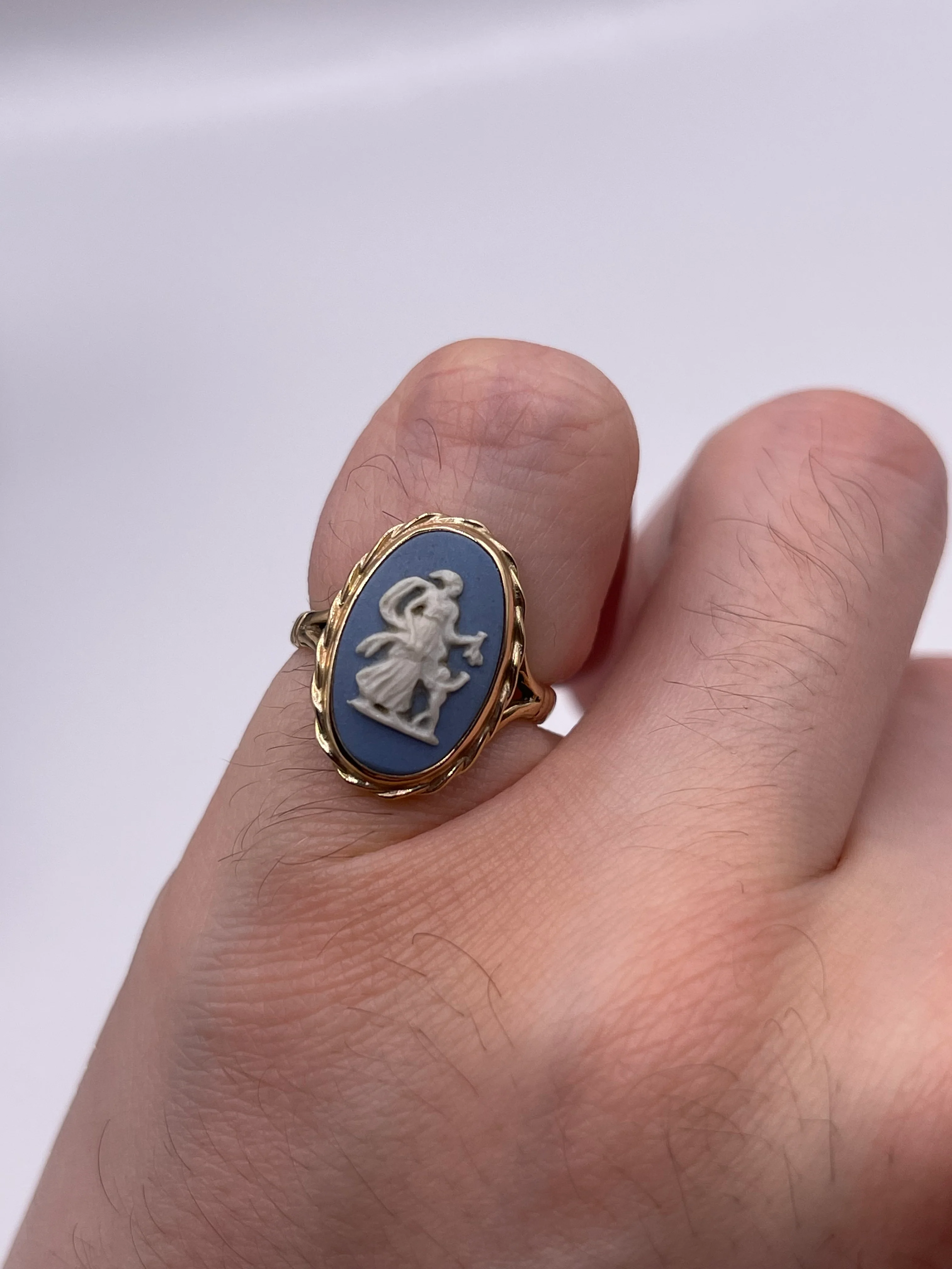 9ct gold Wedgwood cameo ring - Image 4