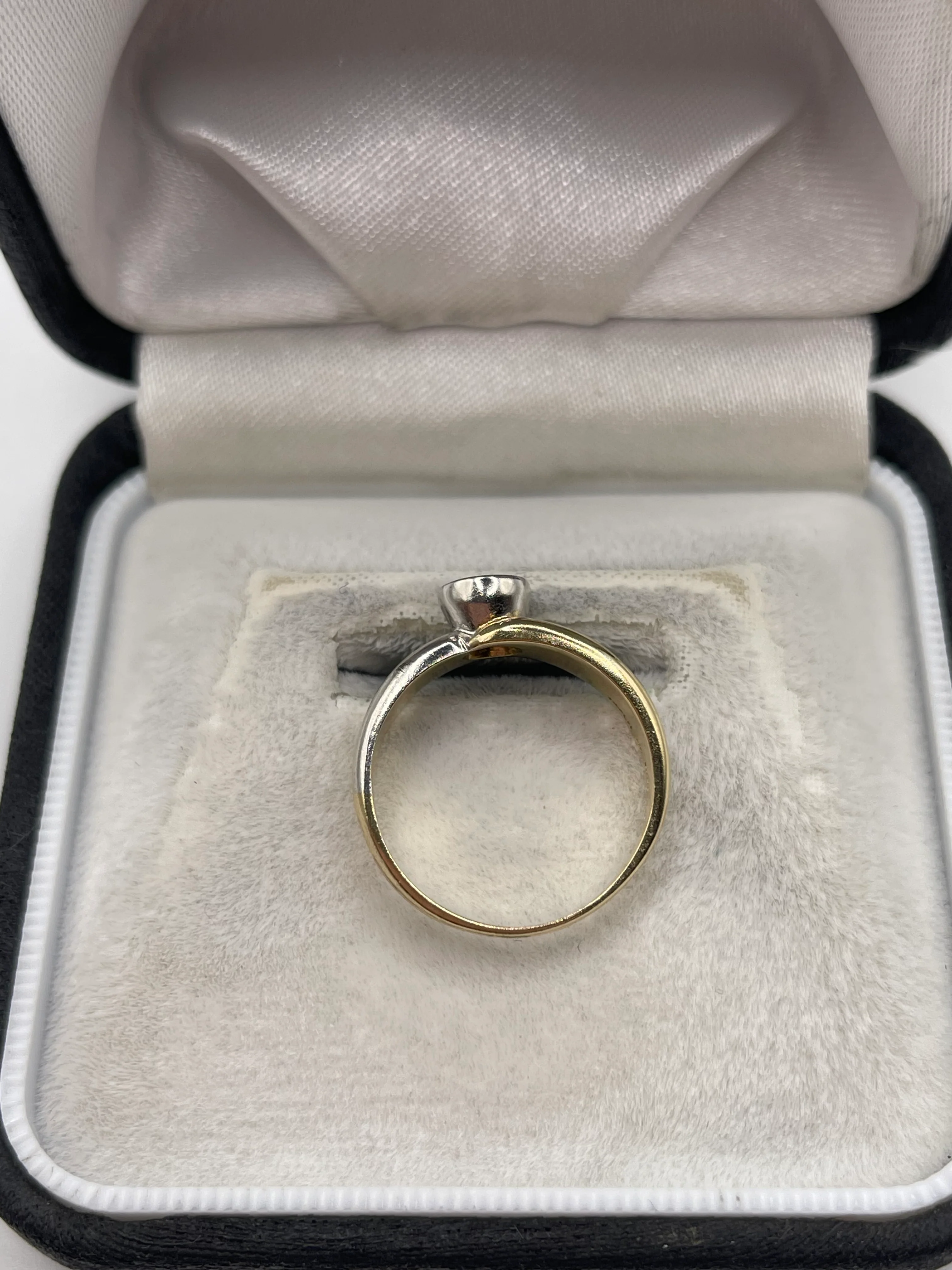 9ct two tone gold diamond ring - Image 3