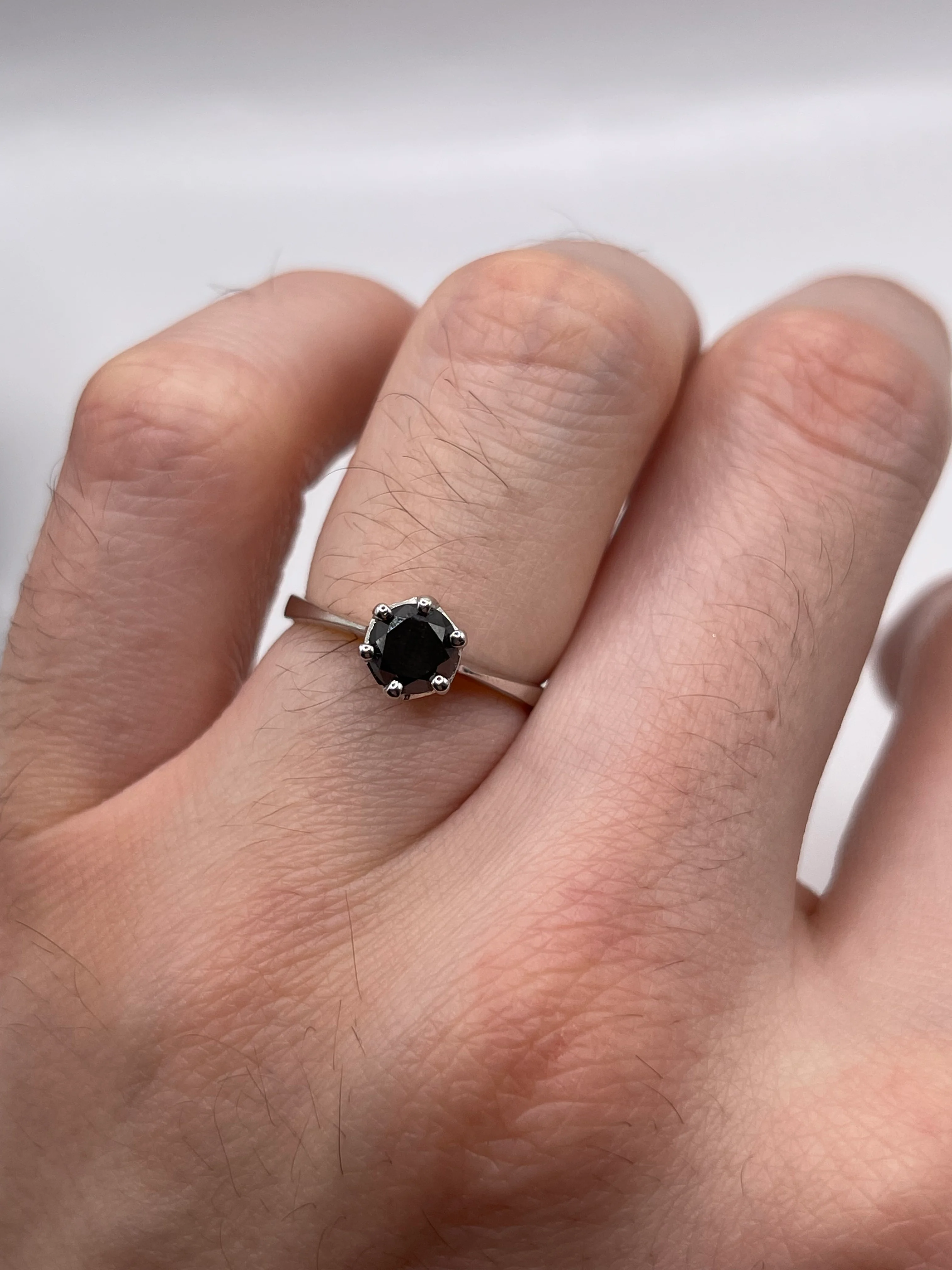 9ct white gold black diamond ring - Image 4