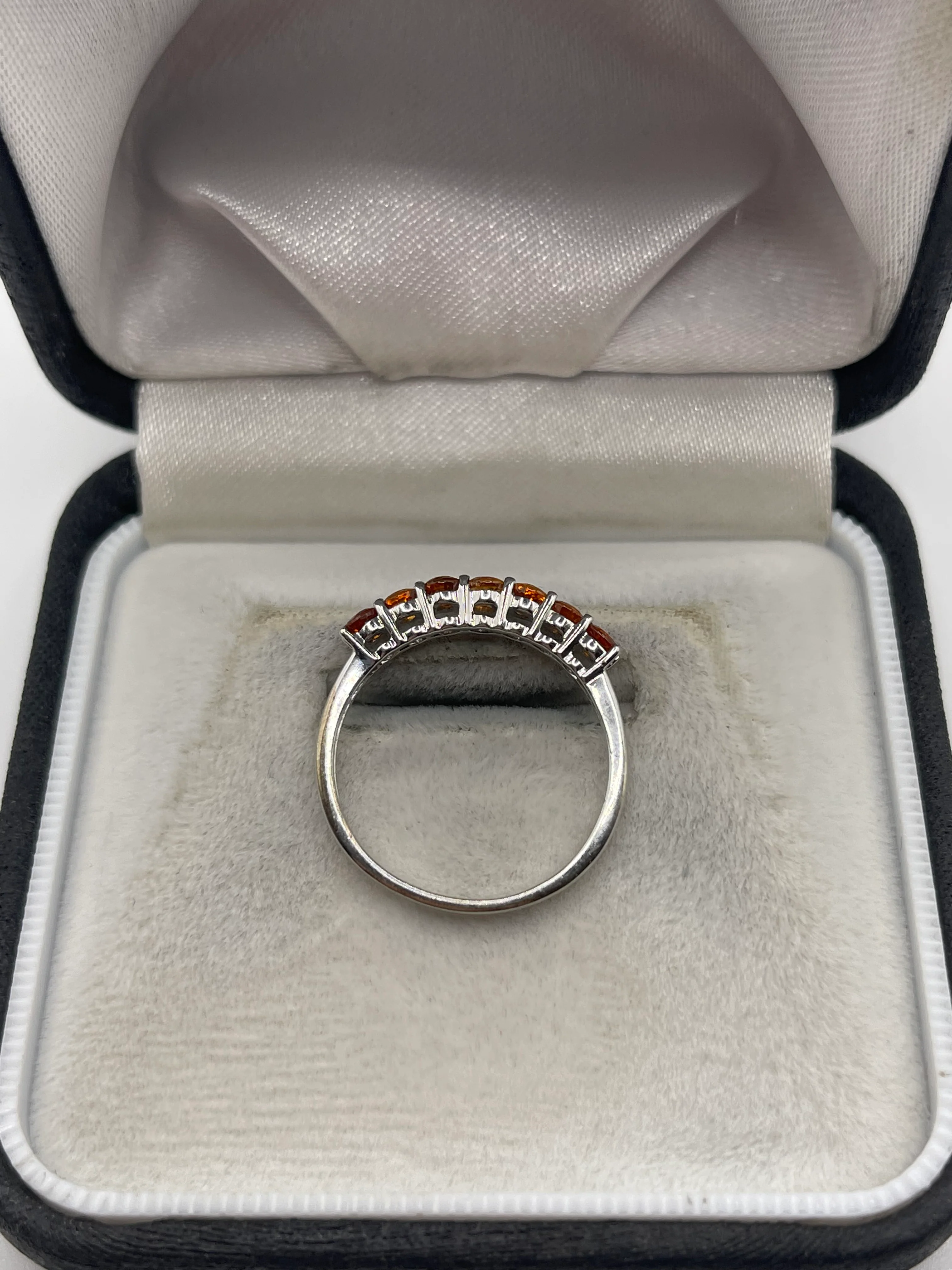 9ct white gold sapphire ring - Image 3