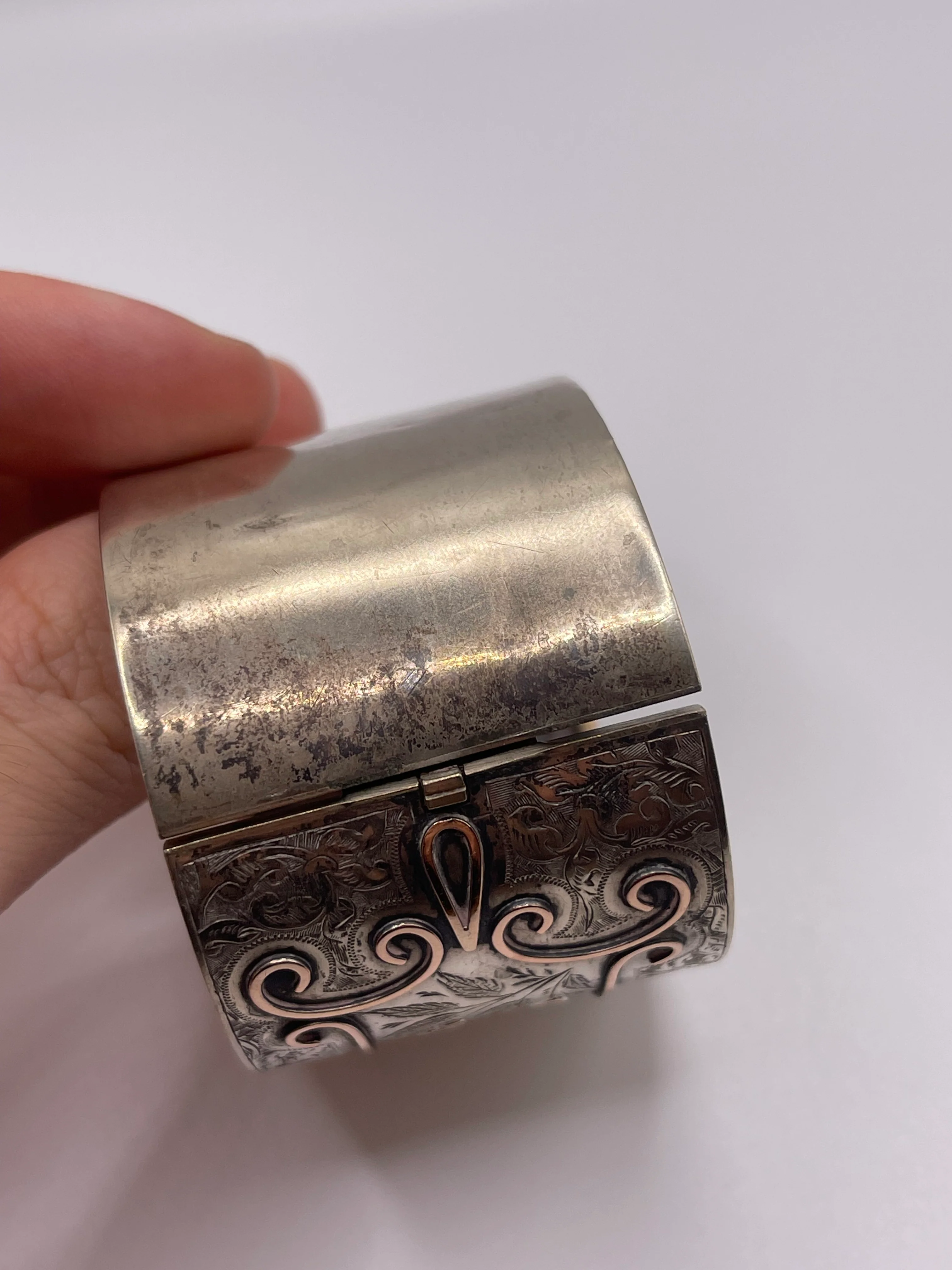 Antique silver / gold bangle - Image 2