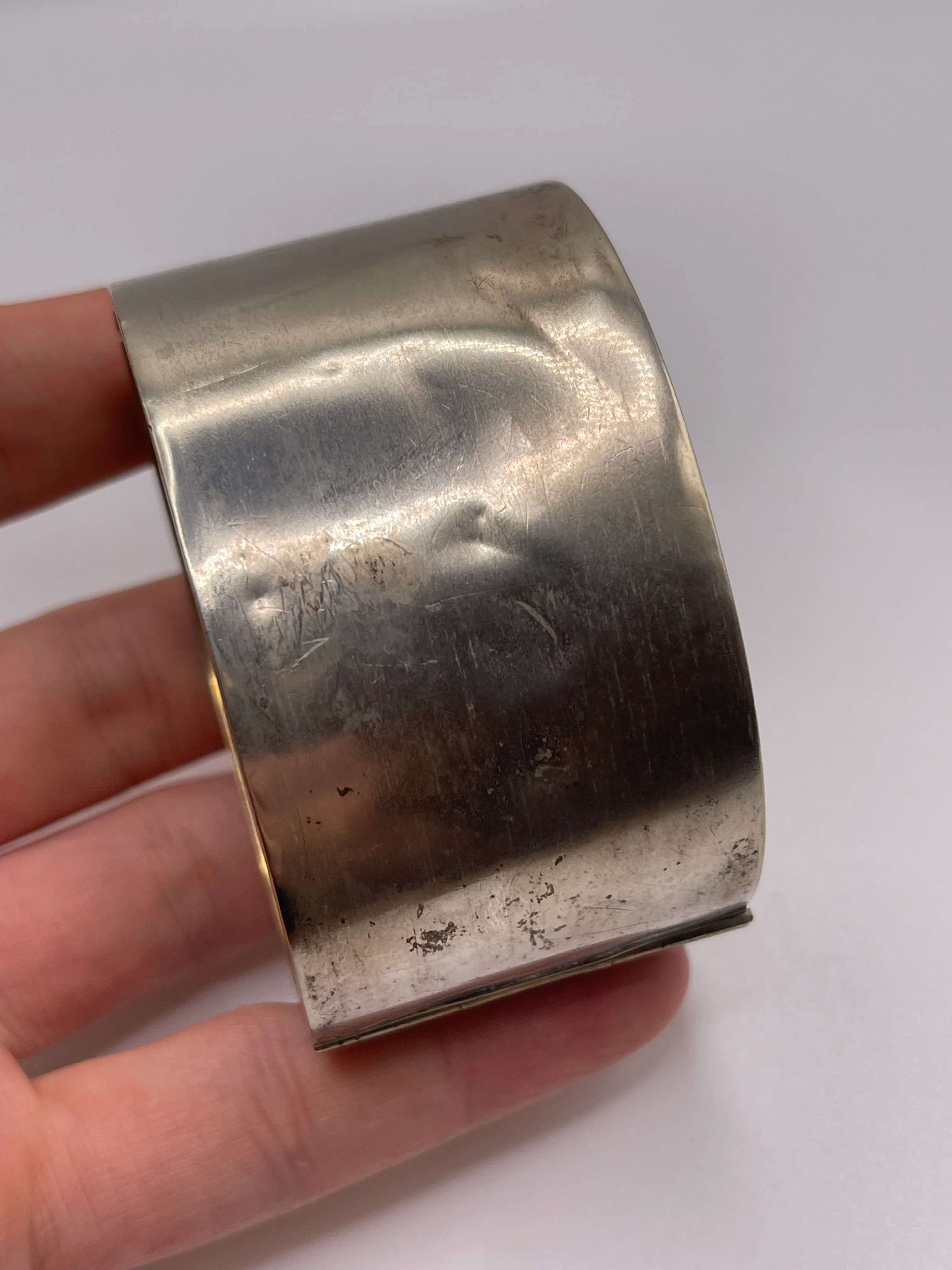 Antique silver / gold bangle - Image 3