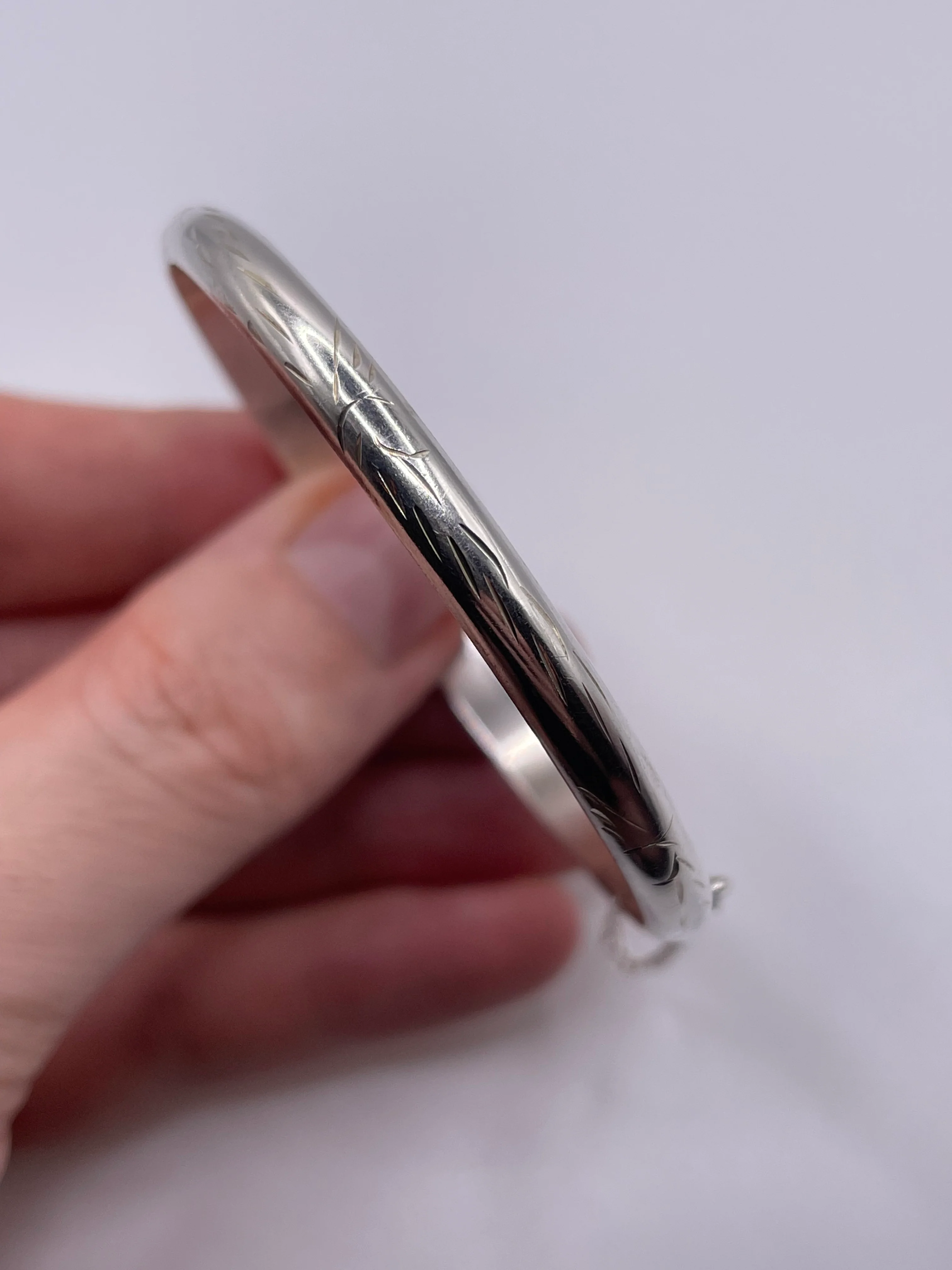Silver bangle