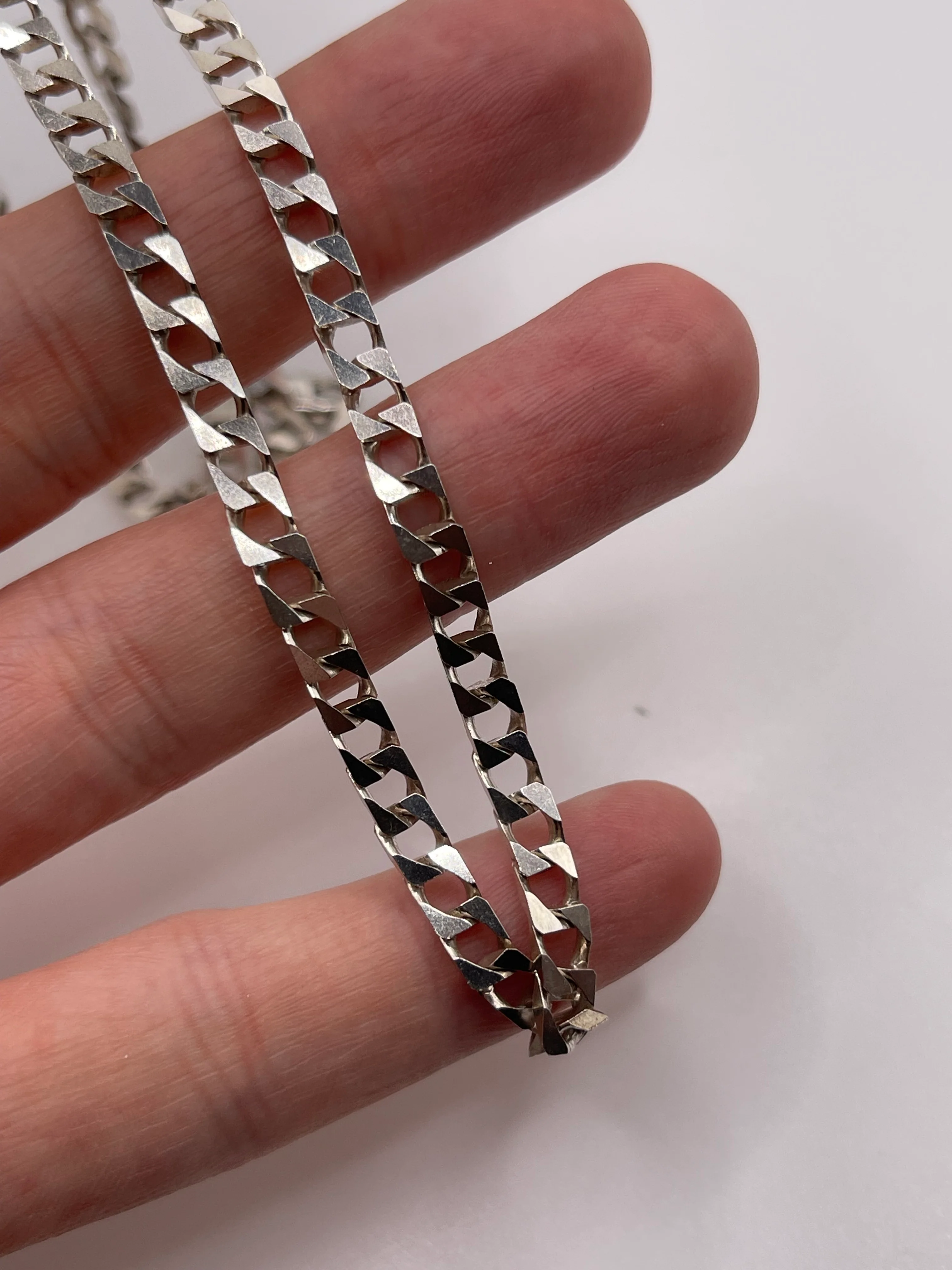 Silver curb chain - Image 2