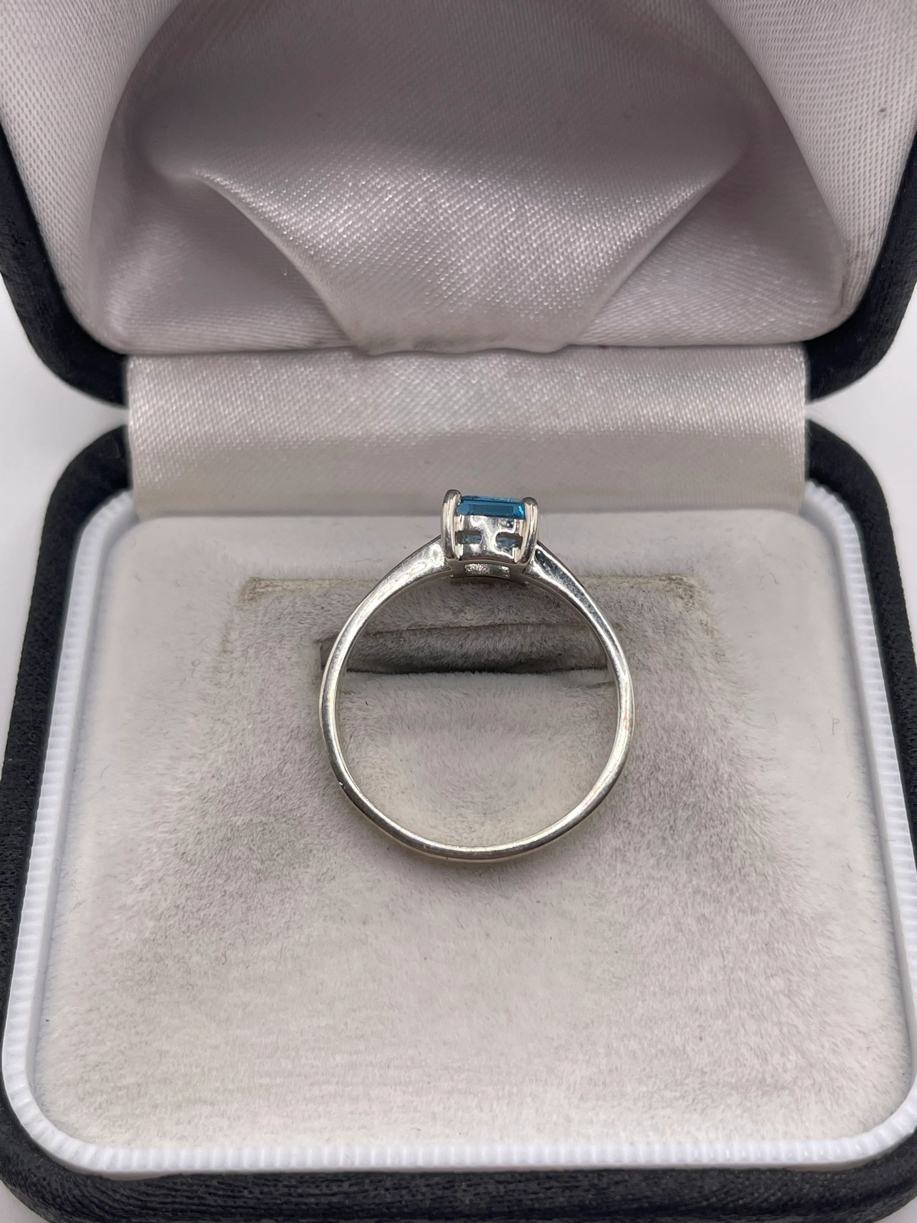 Silver topaz ring - Image 3