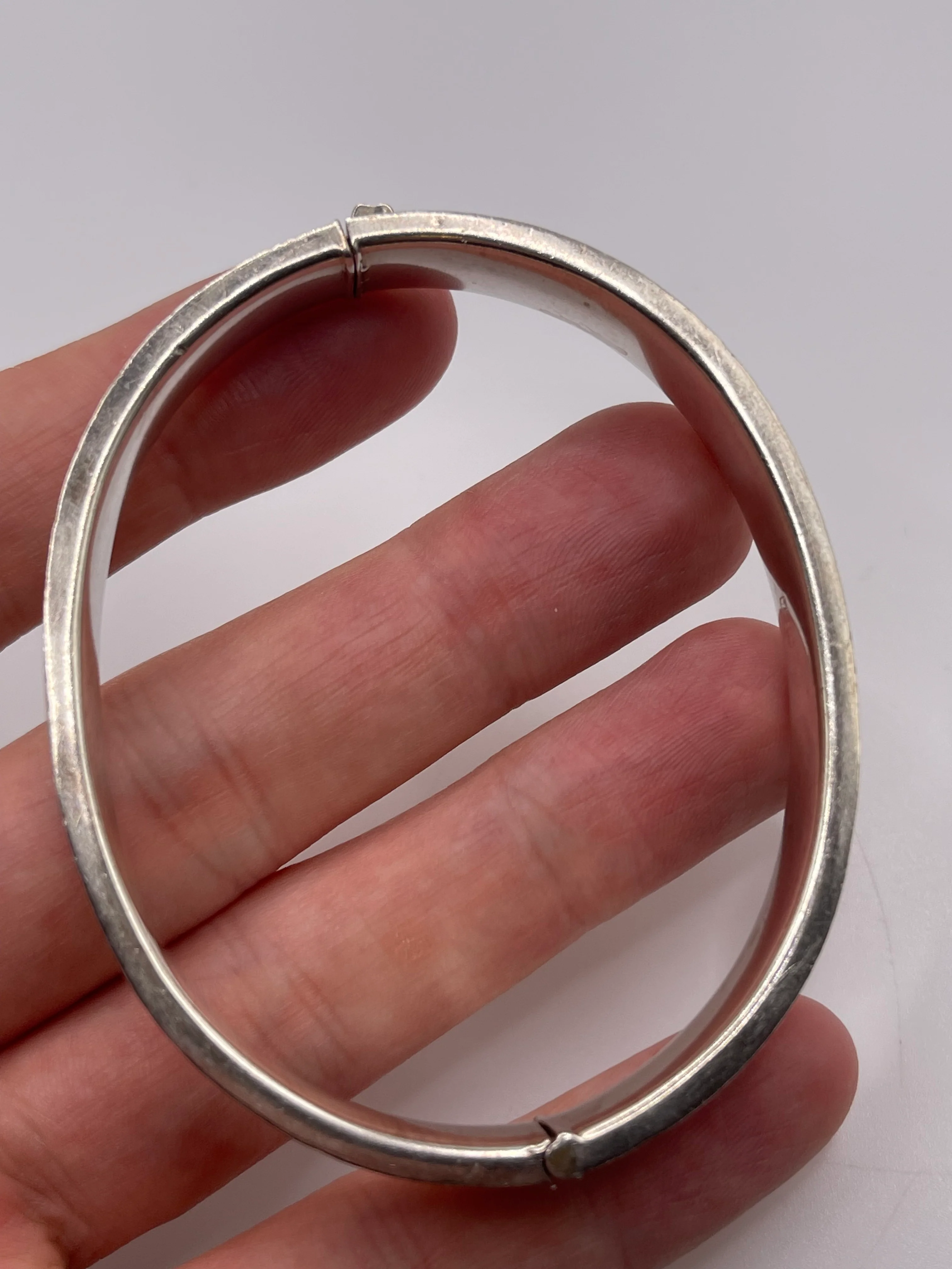 Vintage Silver bangle - Image 3